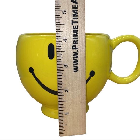 Teleflora Yellow Happy Face Mug - Picture 7 of 10